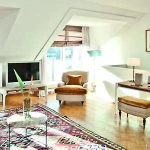 https://cortiina-hotel.getmunichhotels.com